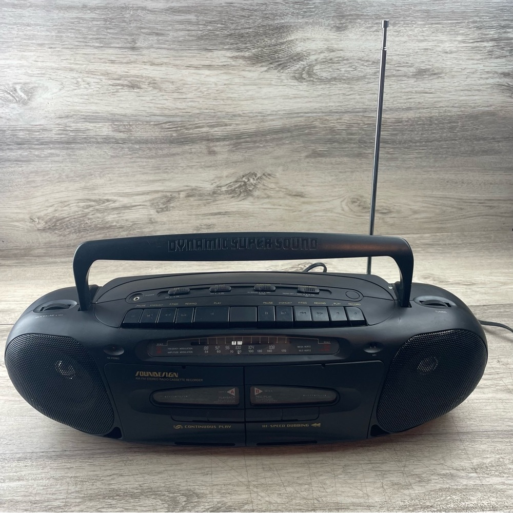 Vintage Soundesign Boombox AM FM Radio Cassette Player Black